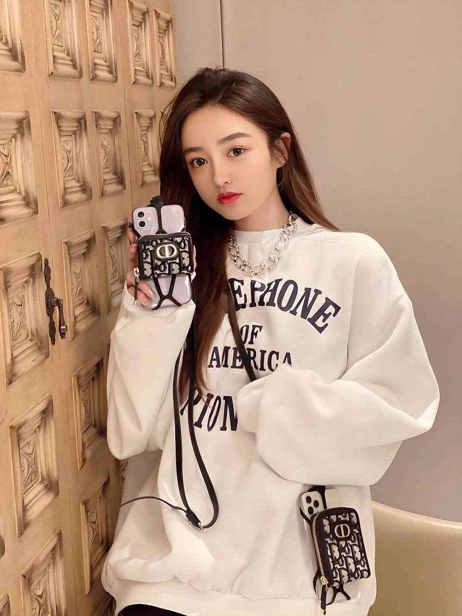 dior スマホケース