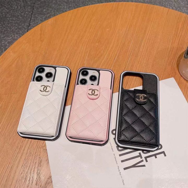 Chanel 菱形柄レザーケース