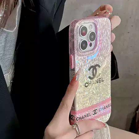 シャネル風スマホケース