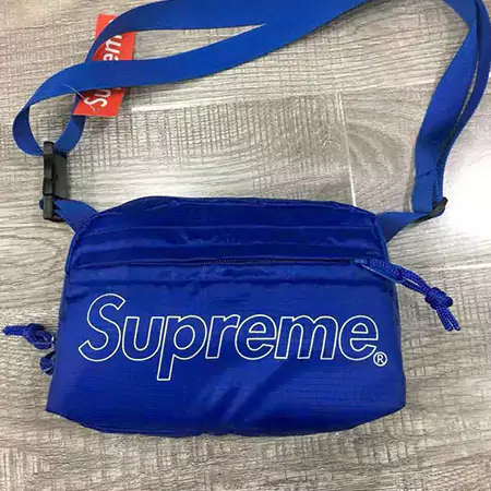 supreme 財布 ウエストバッグ