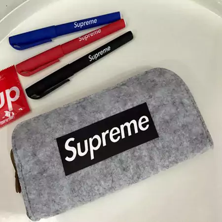 Supreme 旅行用財布