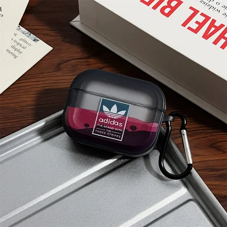 アディダス airpods ケース