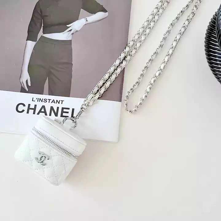 Chanel airpods ケース