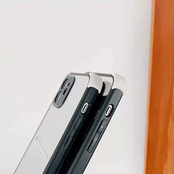 チャンピオン iphone16 pro max ケース