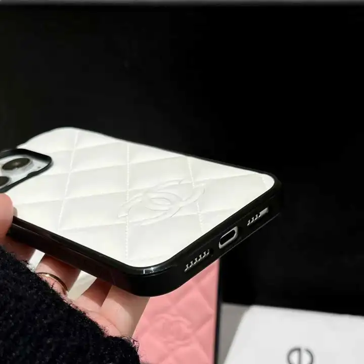 シャネル iPhone15 Pro Max ケース